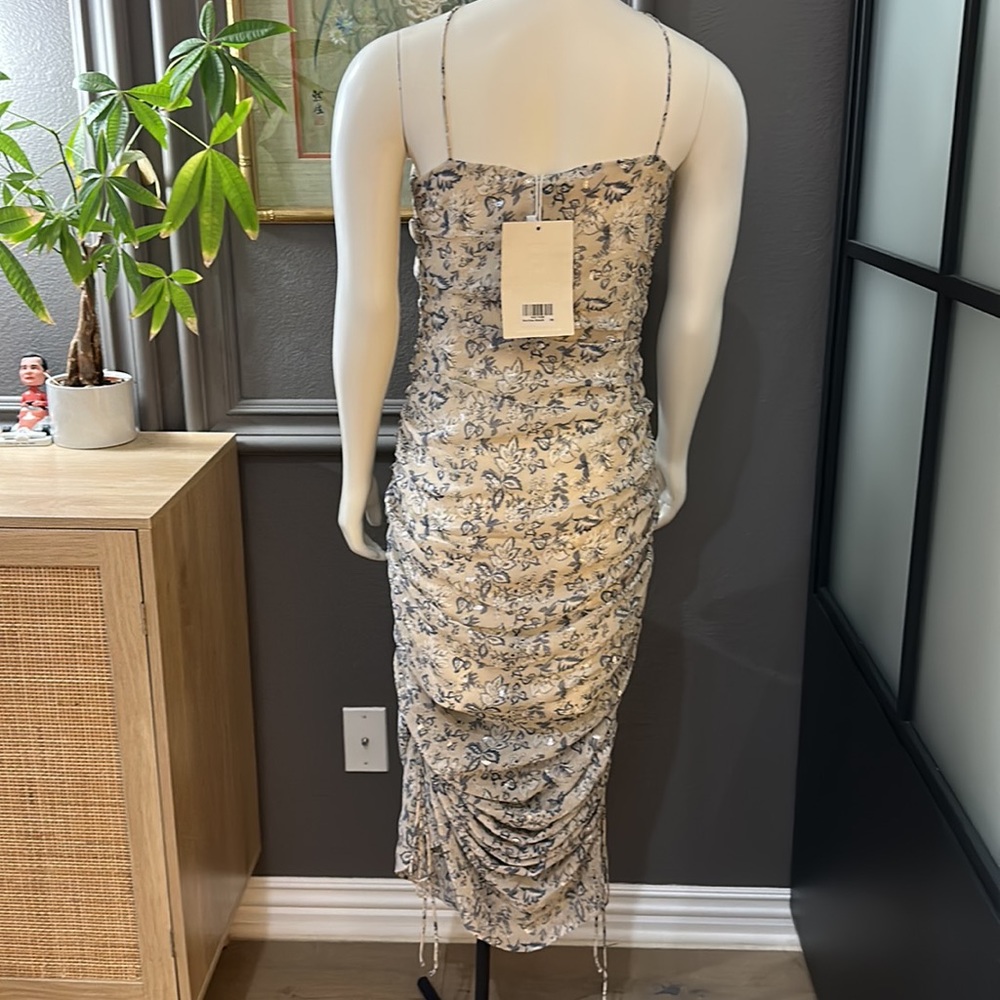 Dress - Picture 7 of 10